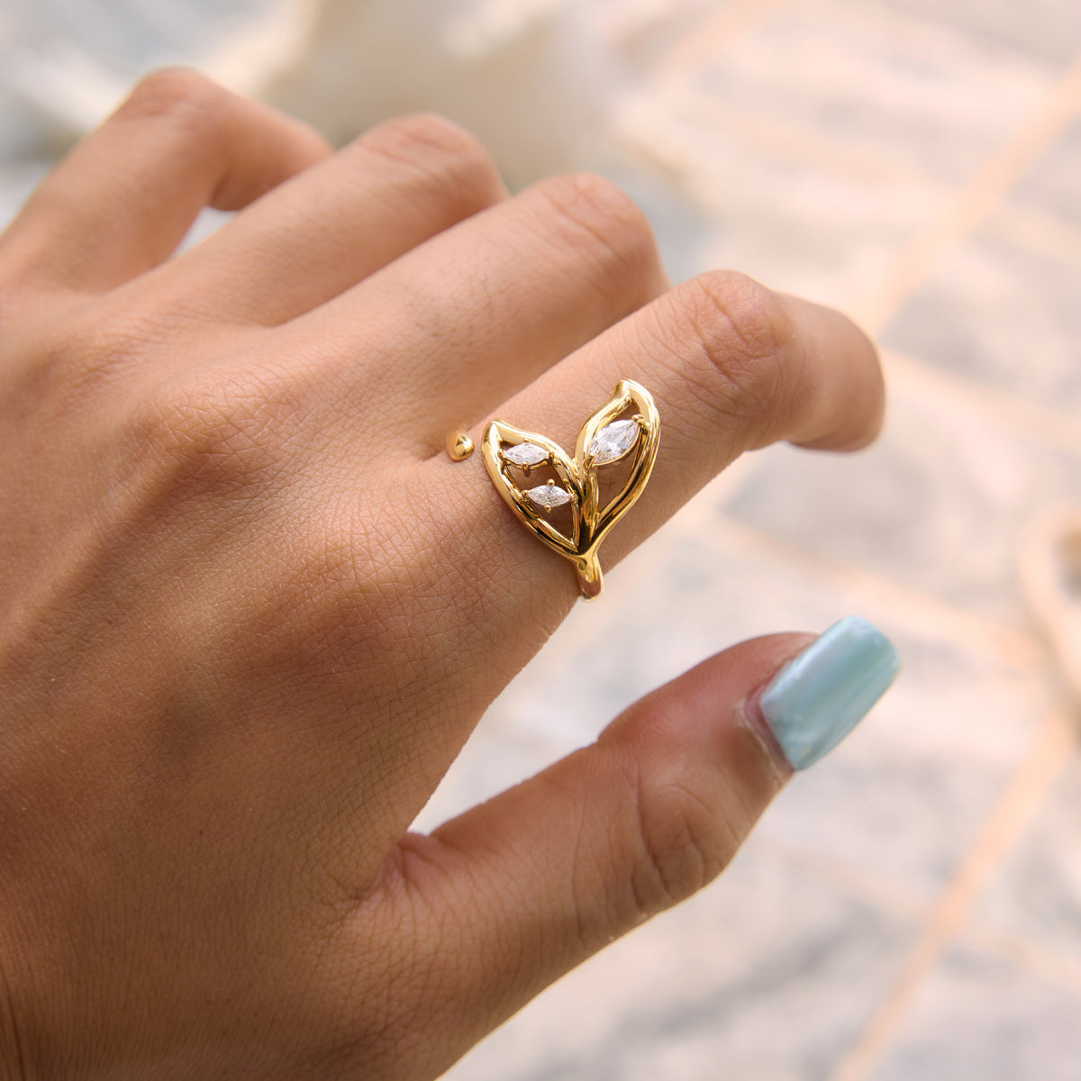 Fishtale Ring